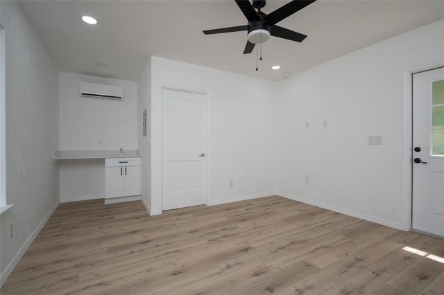 1935 NW 33RD AVENUE, Gainesville, FL 32605