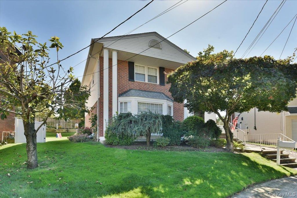 57-46 262nd Street, Little Neck, NY 11362 — photo 2
