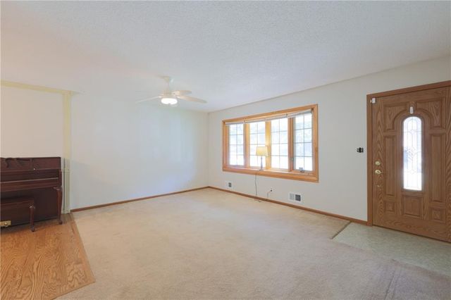 14401 E 36th Terrace E, Independence, MO 64055