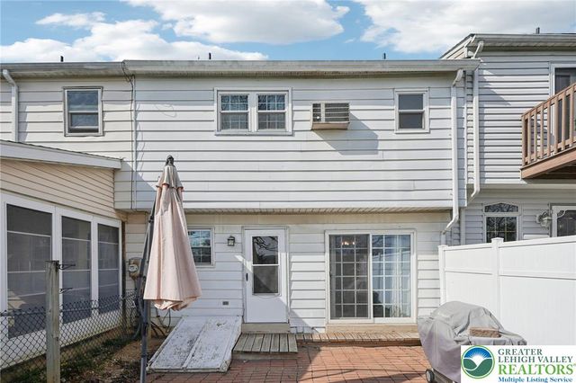 5626 Greens Drive, Lower Macungie Twp, PA 18106