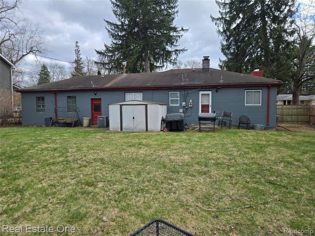 19830 Mahon Street, Southfield, MI 48075