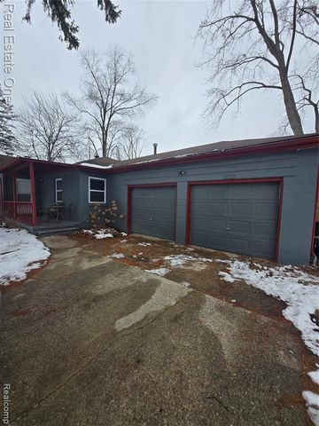 19830 Mahon Street, Southfield, MI 48075