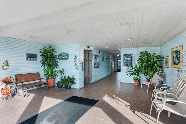 5970 80TH STREET N 411, St Petersburg, FL 33709