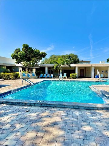 5970 80TH STREET N 411, St Petersburg, FL 33709