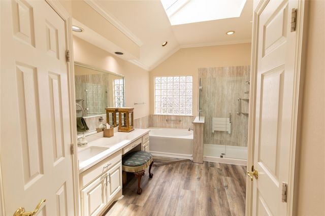 19 Palmer Green Place, Spring, TX 77381