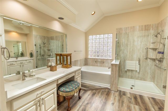 19 Palmer Green Place, Spring, TX 77381