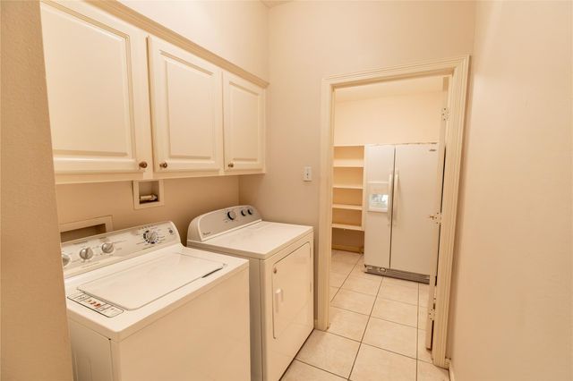 19 Palmer Green Place, Spring, TX 77381