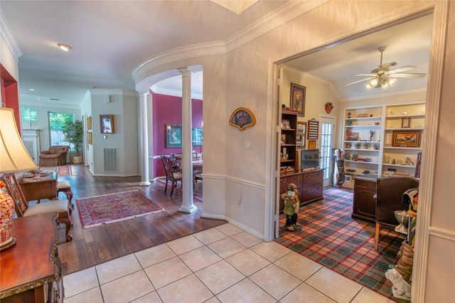 19 Palmer Green Place, Spring, TX 77381