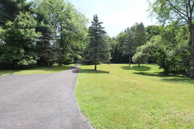 52 Biechman Road, Coeymans, NY 12143