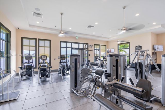 3575 W 97th St, Hialeah, FL 33018