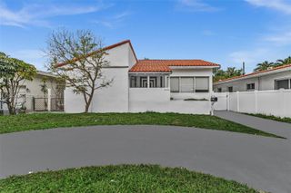 8858 Harding Ave, Surfside, FL 33154