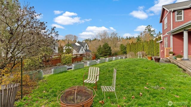 2372 Douglas Drive NE, Bainbridge Island, WA 98110