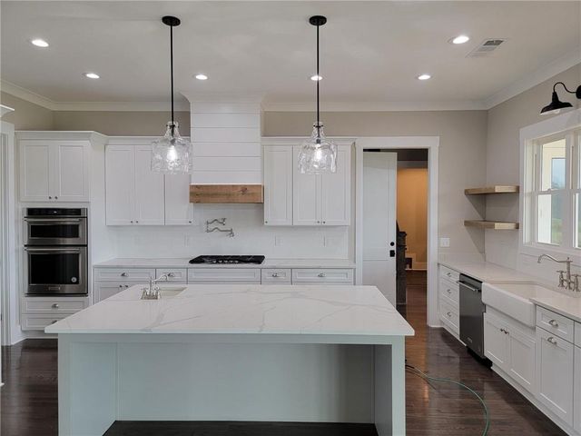 40 Rita Ridge, Jefferson, GA 30549