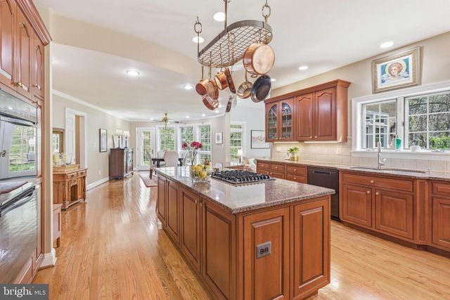310 BUTTONWOOD RD, Landenberg, PA 19350