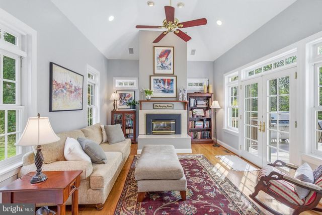 310 BUTTONWOOD RD, Landenberg, PA 19350