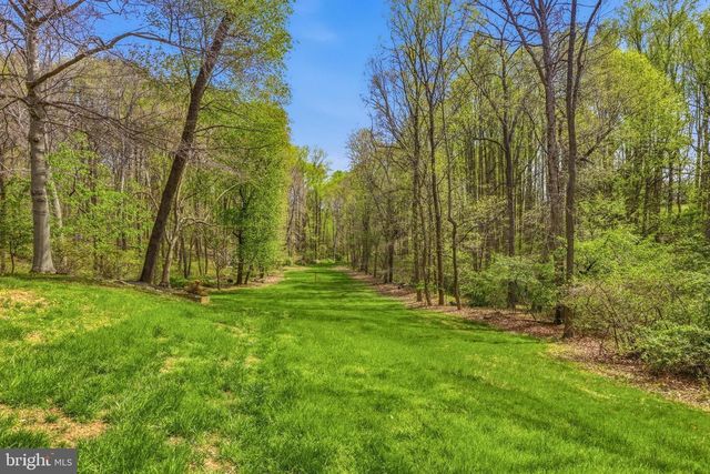 310 BUTTONWOOD RD, Landenberg, PA 19350