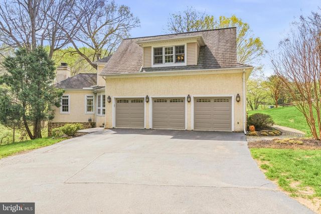 310 BUTTONWOOD RD, Landenberg, PA 19350
