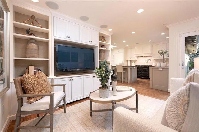 365 Parrott Drive, San Mateo, CA 94402