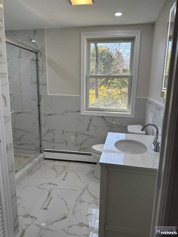 2 Brady Street, Waldwick, NJ 07463