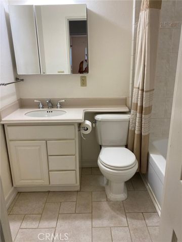 6512 Oxford Drive, Huntington Beach, CA 92647