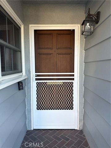 6512 Oxford Drive, Huntington Beach, CA 92647