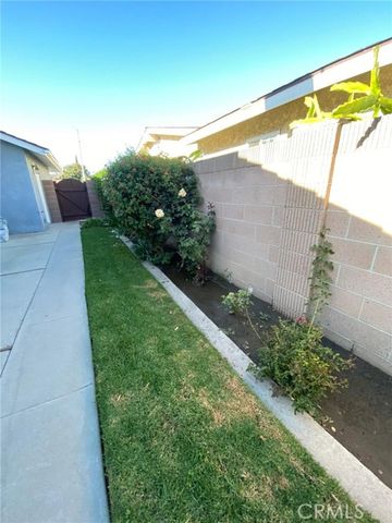 6512 Oxford Drive, Huntington Beach, CA 92647