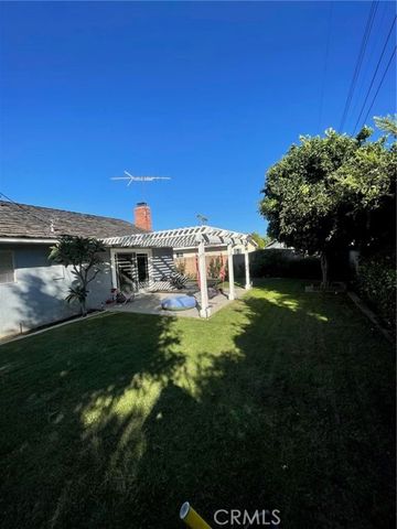 6512 Oxford Drive, Huntington Beach, CA 92647