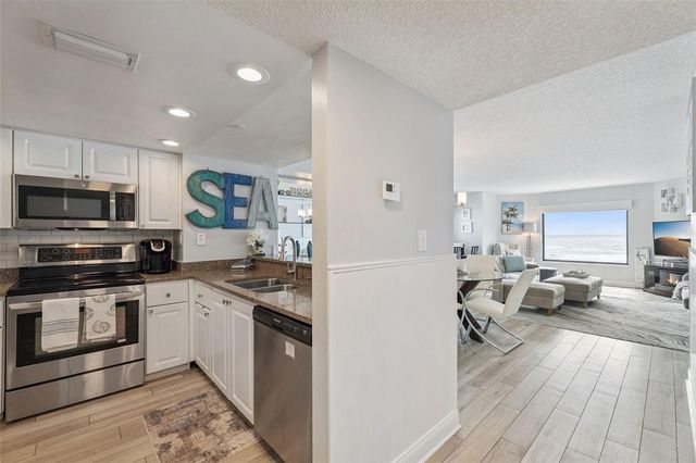 5207 S ATLANTIC AVENUE 425, New Smyrna Beach, FL 32169