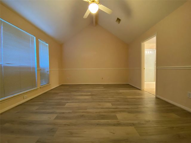 215 W New Meadows Drive, Sugar Land, TX 77479