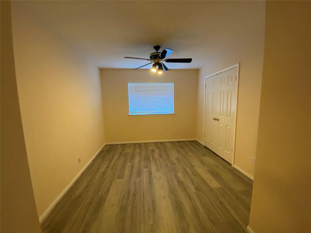 215 W New Meadows Drive, Sugar Land, TX 77479