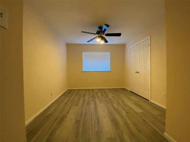 215 W New Meadows Drive, Sugar Land, TX 77479