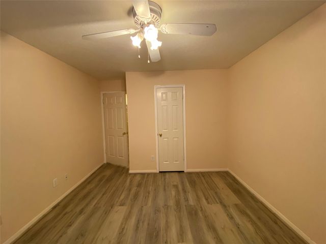 215 W New Meadows Drive, Sugar Land, TX 77479