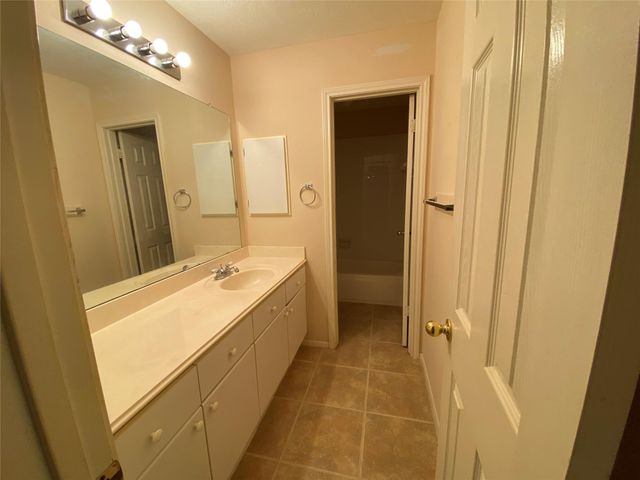 215 W New Meadows Drive, Sugar Land, TX 77479