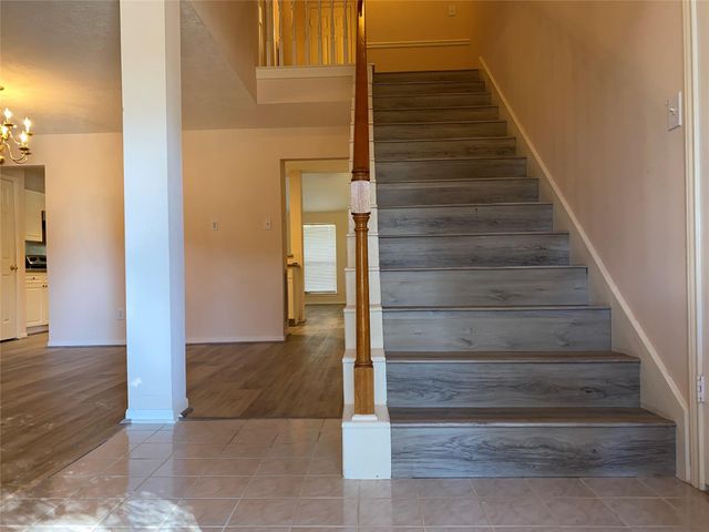 215 W New Meadows Drive, Sugar Land, TX 77479