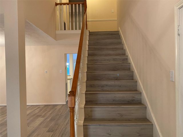 215 W New Meadows Drive, Sugar Land, TX 77479