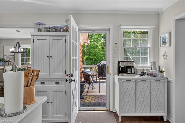 500 Knob View Drive, Winston-salem, NC 27104