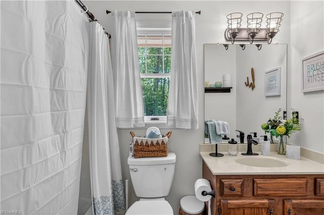 500 Knob View Drive, Winston-salem, NC 27104