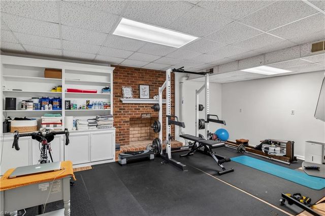 500 Knob View Drive, Winston-salem, NC 27104