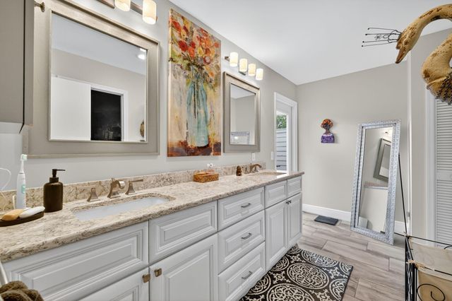 5321 SE Sterling Circle, Stuart, FL 34997