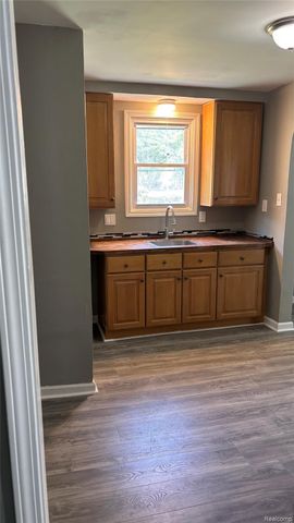 10891 Mogul Street, Detroit, MI 48224