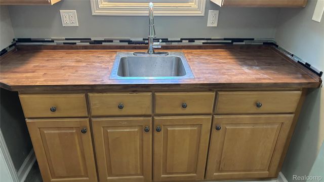 10891 Mogul Street, Detroit, MI 48224