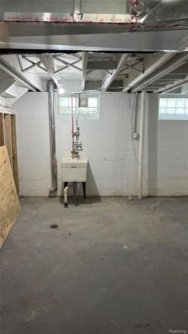 10891 Mogul Street, Detroit, MI 48224