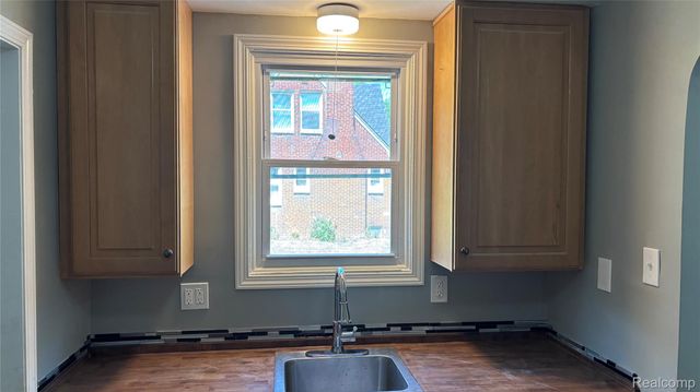 10891 Mogul Street, Detroit, MI 48224