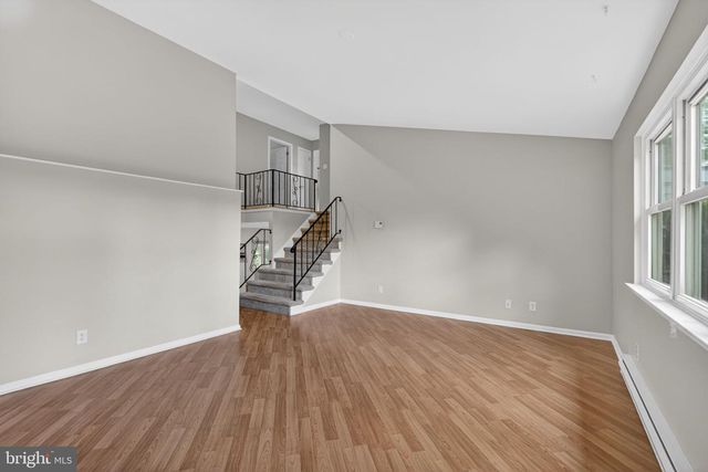 1189 BLUESTONE DR, Bethlehem, PA 18017