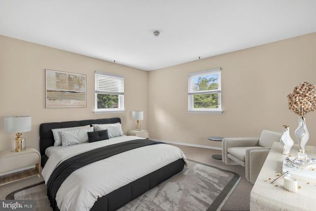 1189 BLUESTONE DR, Bethlehem, PA 18017
