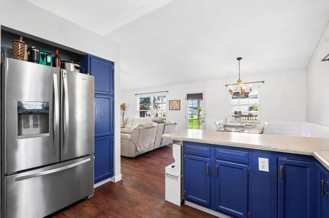 572 Wildflower Drive, Newark, OH 43055