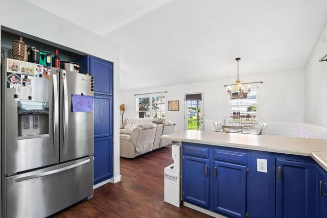 572 Wildflower Drive, Newark, OH 43055