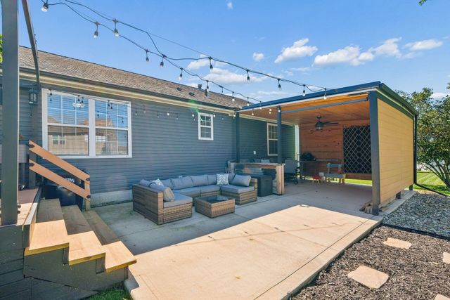572 Wildflower Drive, Newark, OH 43055