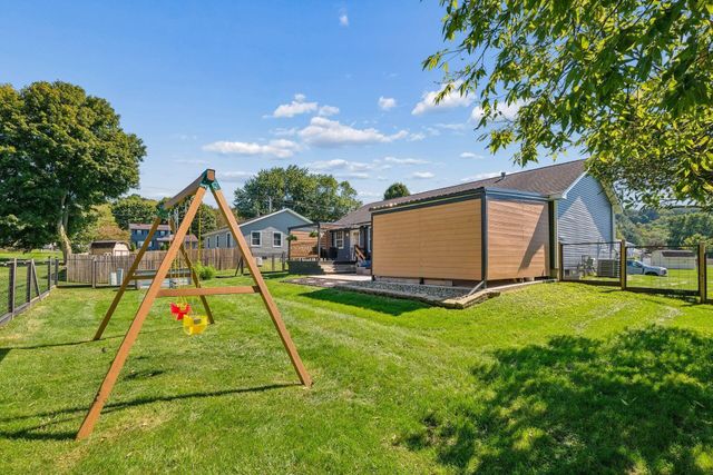 572 Wildflower Drive, Newark, OH 43055