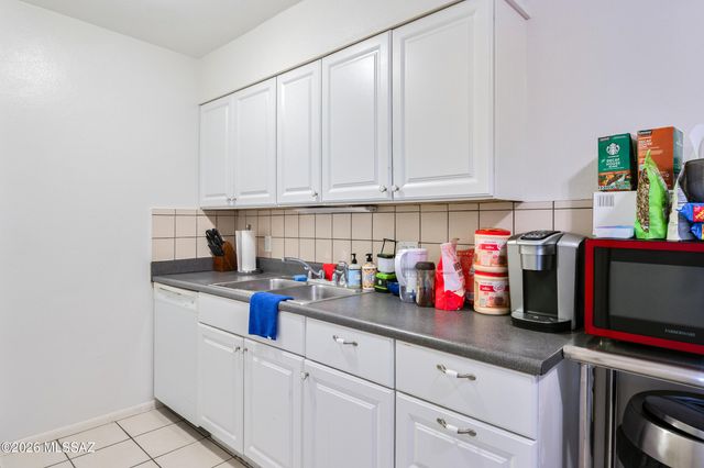 6332 N Barcelona Ln Unit 512, Tucson, AZ 85704